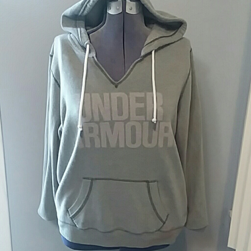 Comfortable Under Armour light green Gray hoodie